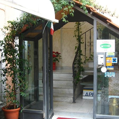 Albergo La Villetta Sarzana Kültér fotó