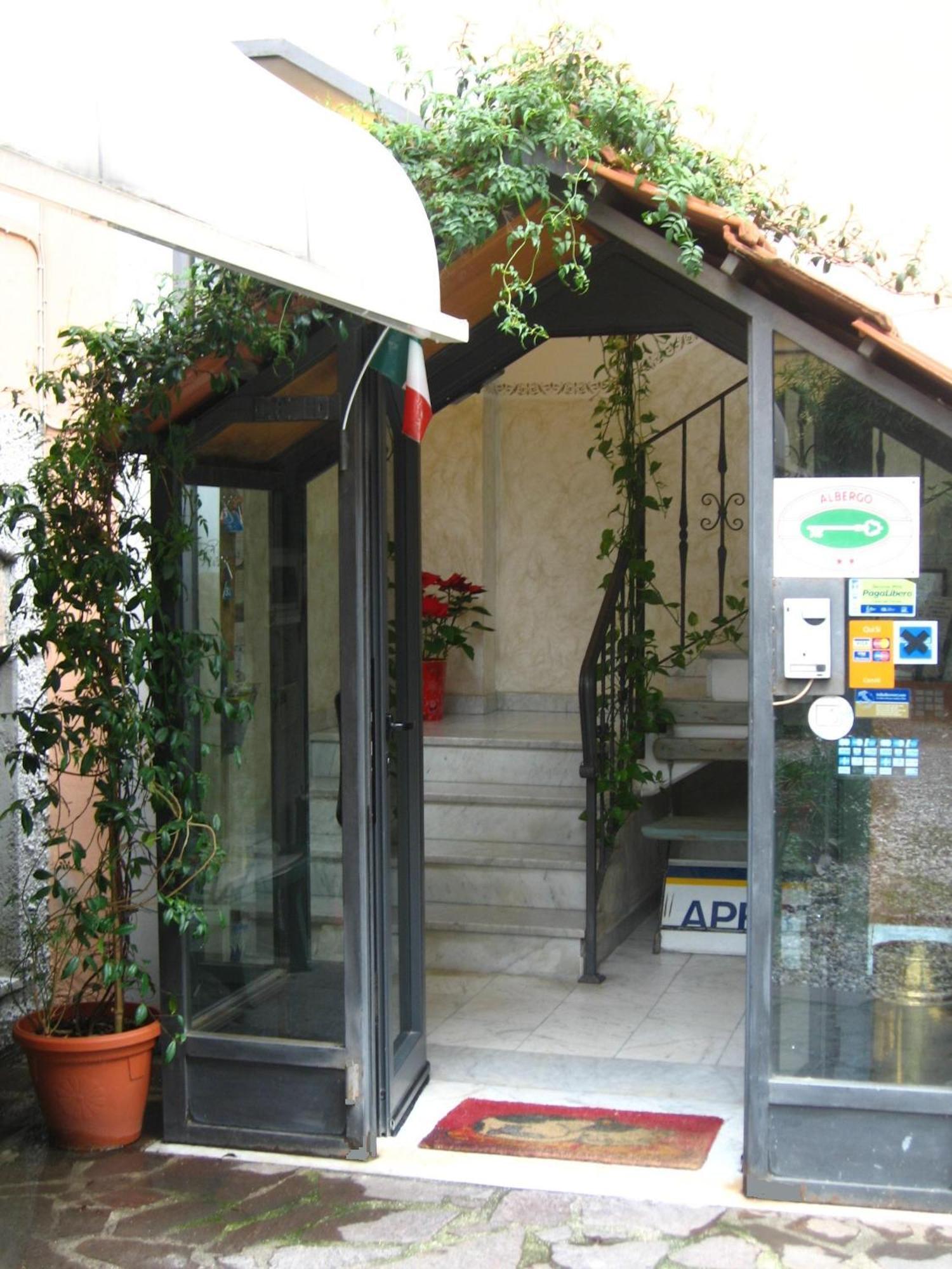 Albergo La Villetta Sarzana Kültér fotó